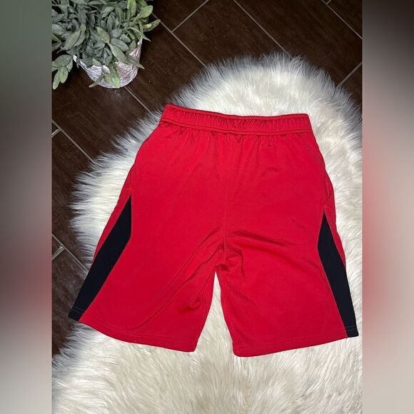 Nike dri fit red basketball shorts sz Large boys - Picture 3 of 5
